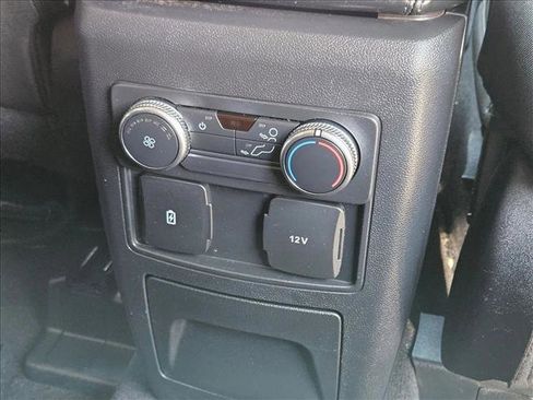 Used 2022 Ford Explorer XLT RWD image 23