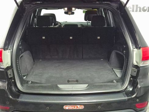 Used 2017 Jeep Grand Cherokee Laredo w/ Quick Order Package 23E image 24