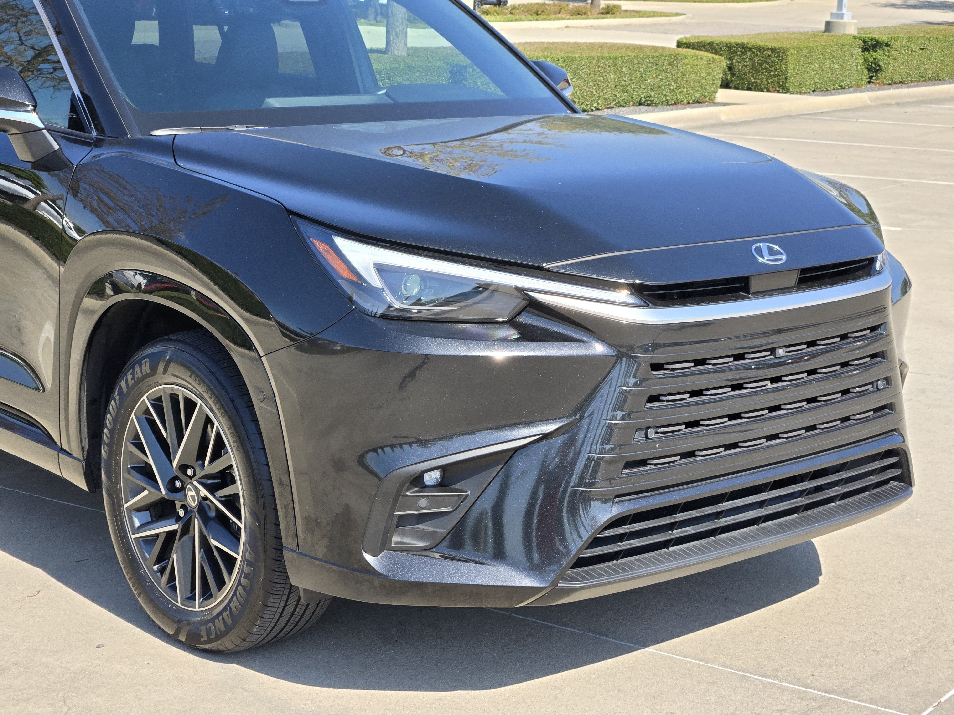 Certified 2026 Lexus TX 350 AWD w/ Technology Package image 9