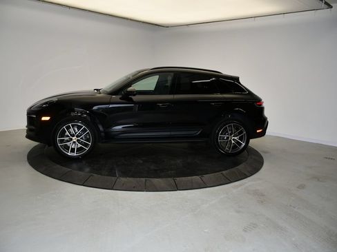 New 2026 Porsche Macan AWD/4WD image 2