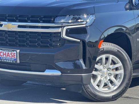 Certified 2024 Chevrolet Suburban LS image 3