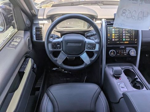 Used 2023 Land Rover Discovery HSE R-Dynamic AWD/4WD image 20