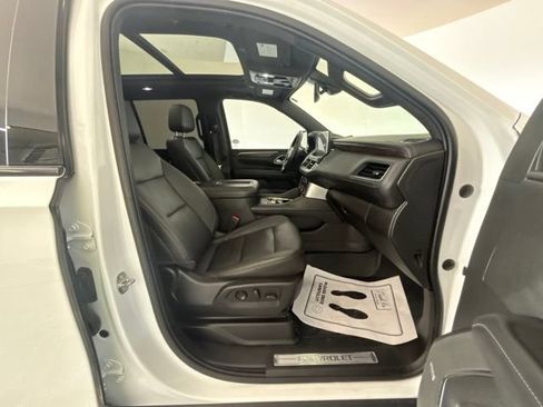 Used 2022 Chevrolet Tahoe LT w/ LT Signature Plus Package AWD/4WD image 31