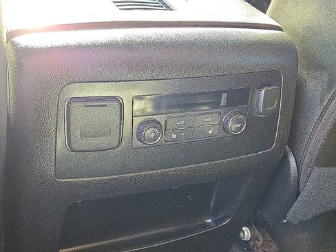 Used 2020 GMC Yukon XL Denali image 18