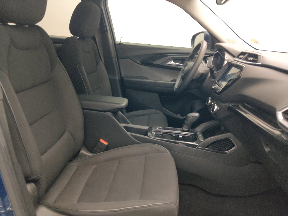Used 2021 Chevrolet TrailBlazer LT w/ Convenience Package FWD image 21
