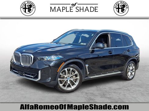 Used 2025 BMW X5 xDrive50e AWD/4WD image 1