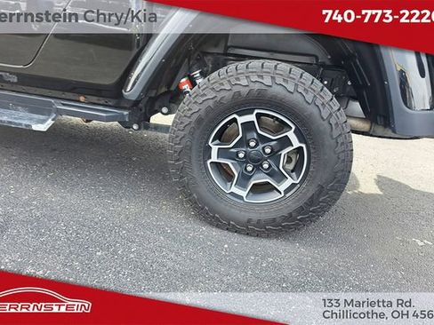 Used 2022 Jeep Gladiator Mojave w/ Cold Weather Group image 23