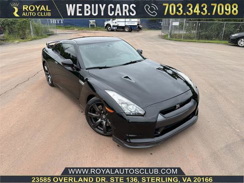 Used 2010 Nissan GT-R Premium image 1