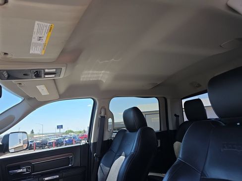 Used 2015 RAM 2500 Laramie w/ Black Appearance Group AWD/4WD image 24