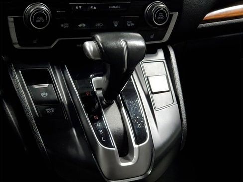 Used 2018 Honda CR-V Touring image 17