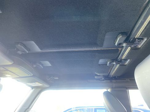 Used 2021 Ford Bronco Outer Banks image 24