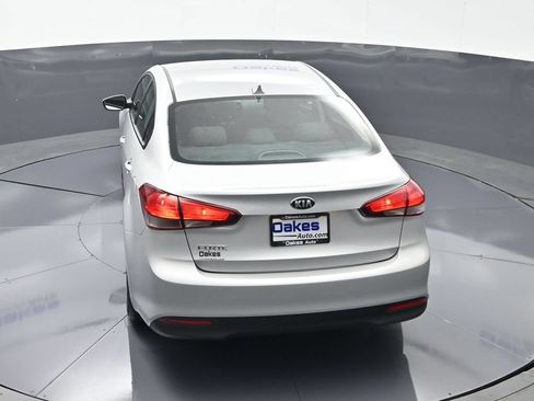 Used 2017 Kia Forte LX FWD image 46