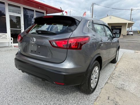 Used 2019 Nissan Rogue Sport S FWD image 9