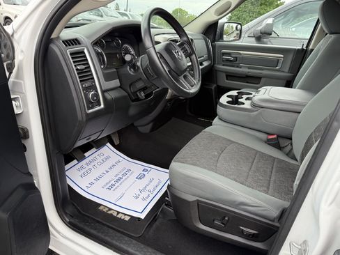 Used 2017 RAM 1500 Big Horn AWD/4WD image 11