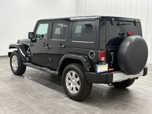 Used 2015 Jeep Wrangler Unlimited Sahara w/ Dual Top Group AWD/4WD image 4