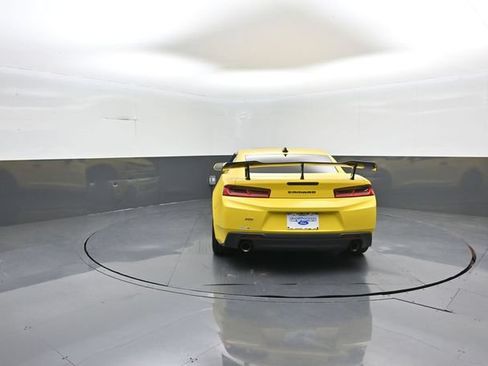 Used 2018 Chevrolet Camaro LT w/ RS Package RWD image 6