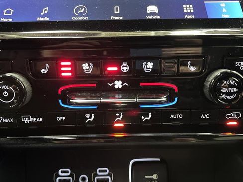 Used 2024 Jeep Grand Cherokee L Summit w/ Advanced Protech Group IV image 8