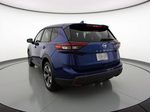 Used 2025 Nissan Rogue SV FWD image 6