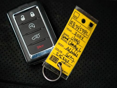 Used 2024 Jeep Grand Cherokee L Laredo AWD/4WD image 36