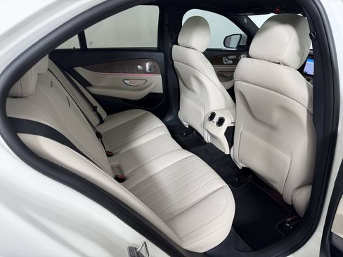Used 2017 Mercedes-Benz E 300 4MATIC image 16