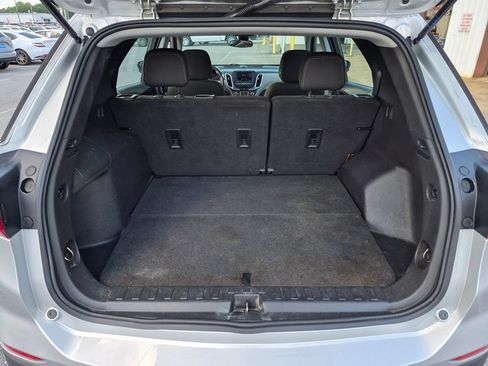 Used 2021 Chevrolet Equinox LS FWD image 26