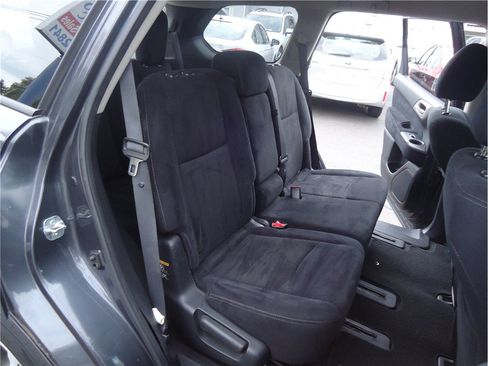 Used 2013 Nissan Pathfinder SV AWD/4WD image 15
