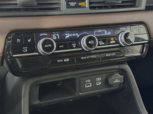 Certified 2023 Honda Pilot Elite image 16