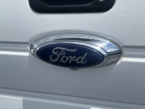 Used 2014 Ford F150 XLT w/ Equipment Group 302A Luxury AWD/4WD image 8