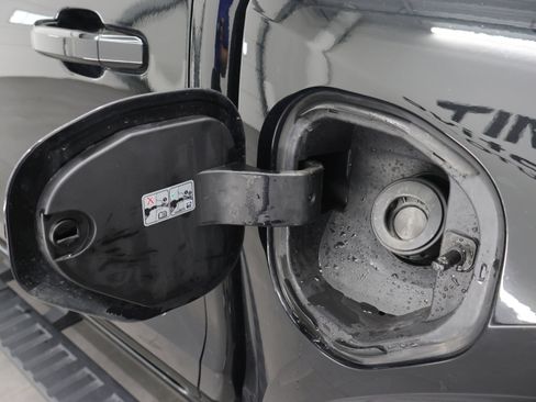 Used 2024 GMC Canyon Elevation w/ Elevation Premium Package AWD/4WD image 34