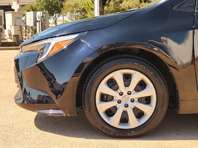 Used 2024 Toyota Corolla LE FWD image 6
