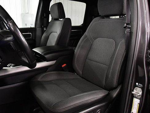 Used 2023 RAM 1500 Big Horn AWD/4WD image 29