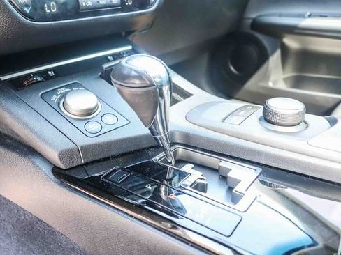 Used 2015 Lexus ES 300h w/ Premium Package w/Bamboo Trim FWD image 16