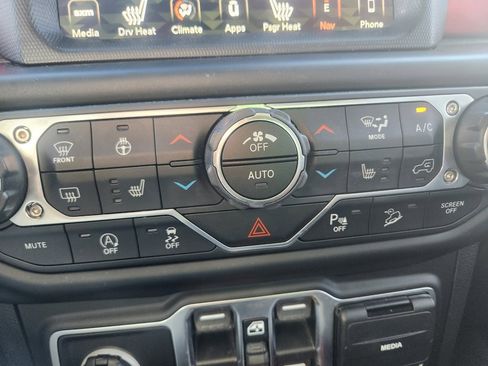 Used 2019 Jeep Wrangler Unlimited Rubicon image 30