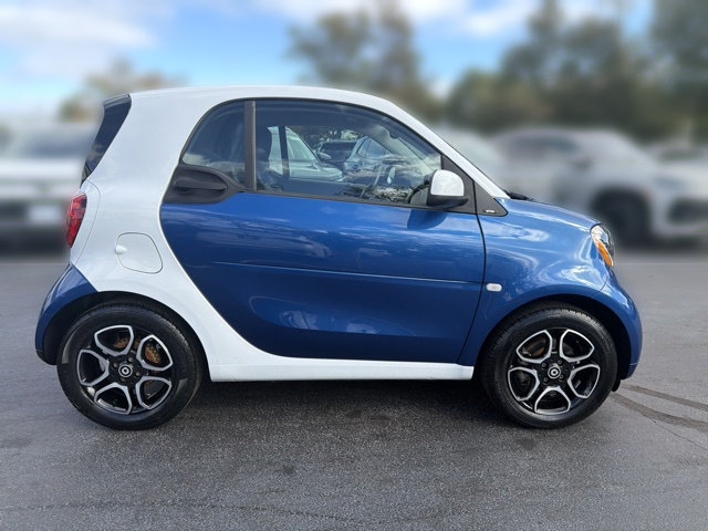 Used 2016 smart fortwo Coupe RWD image 8
