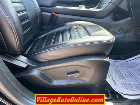 Used 2019 Ford Edge SEL w/ Equipment Group 201A AWD/4WD image 40