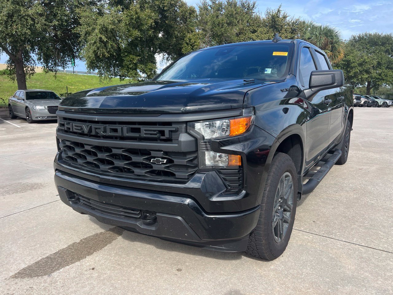 Used 2026 Chevrolet Silverado 1500 Custom w/ Turbomax Blackout Package RWD image 1