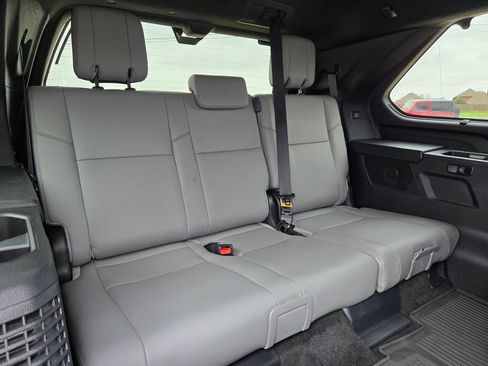 Used 2025 Toyota Sequoia Limited w/ Tow Technology Package AWD/4WD image 25