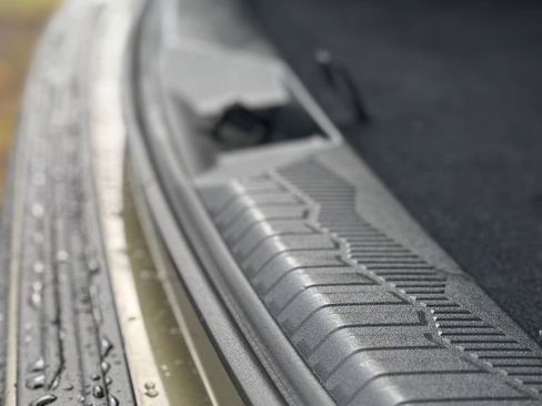 Certified 2025 Subaru Forester Limited image 36