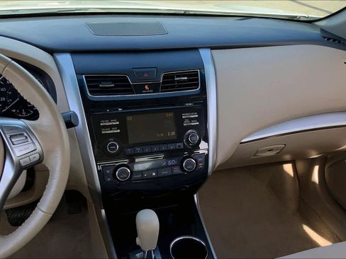 Used 2013 Nissan Altima 2.5 SV image 7