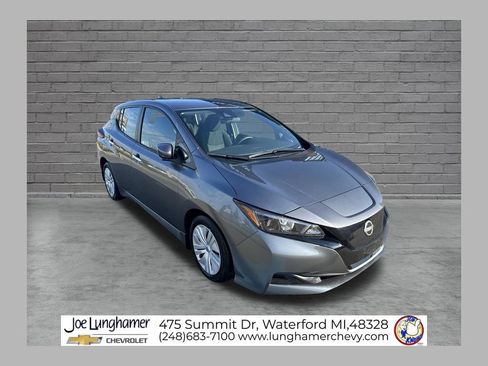 Used 2025 Nissan Leaf S FWD image 1