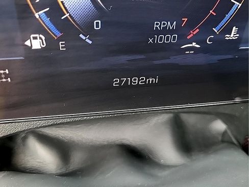 Used 2025 Chevrolet Traverse RS w/ LPO, Floor Liner Package AWD/4WD image 22