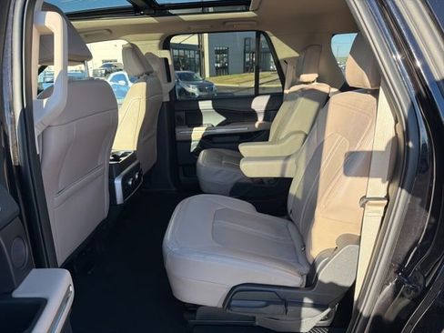 Used 2024 Ford Expedition Max Limited image 29