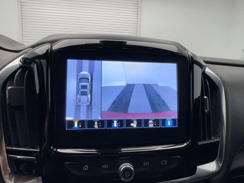 Certified 2023 Chevrolet Traverse RS image 25