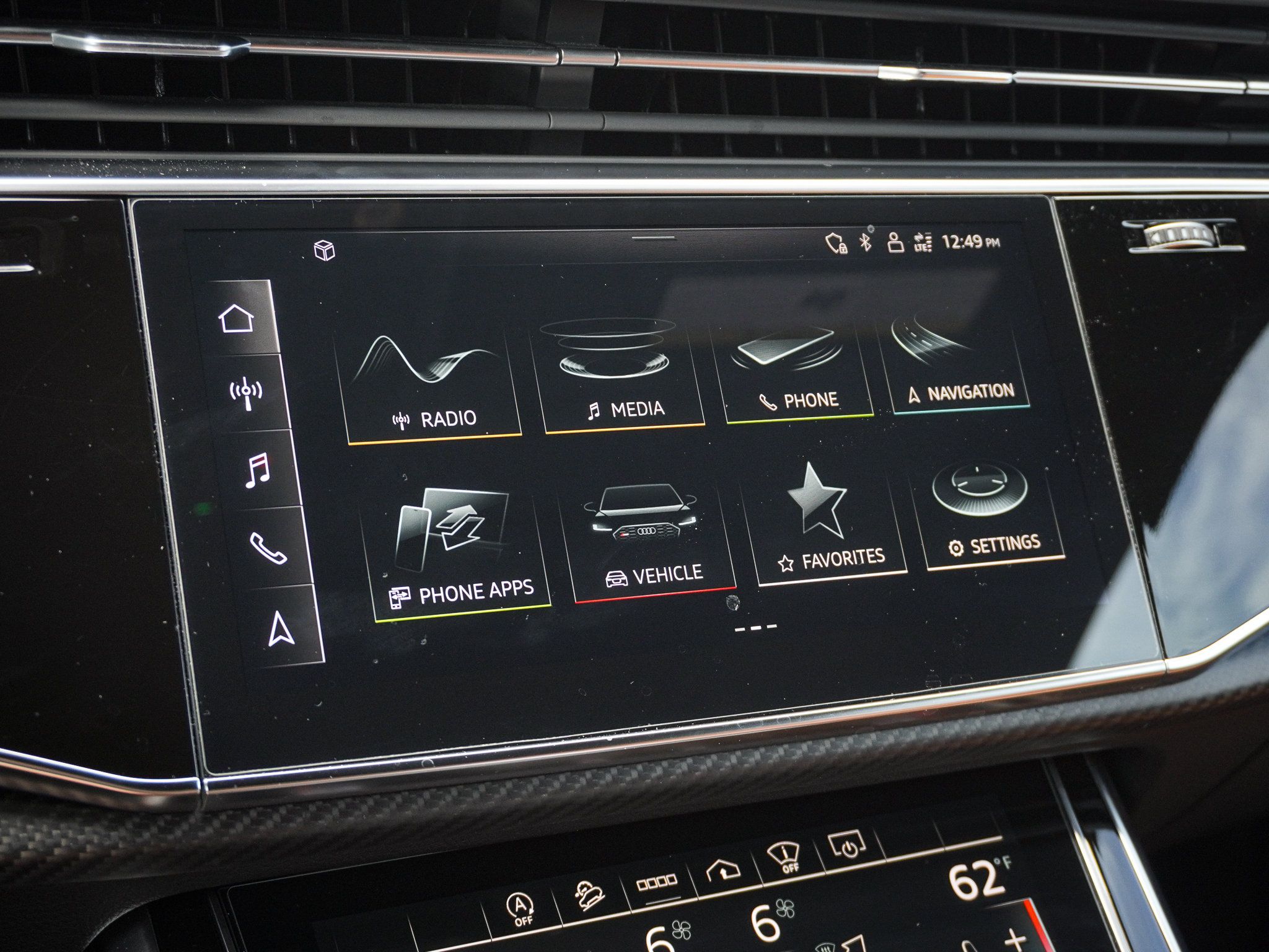 Used 2022 Audi RS Q8 AWD/4WD image 25