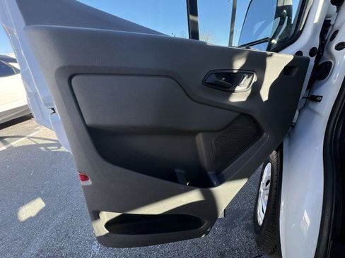 Used 2024 Ford Transit 250 Minivan/Van w/ Exterior Upgrade Package image 20