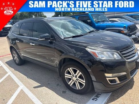 Used 2017 Chevrolet Traverse LT AWD/4WD image 3