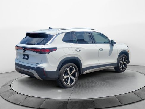 Certified 2026 Volkswagen Tiguan SE AWD/4WD image 7