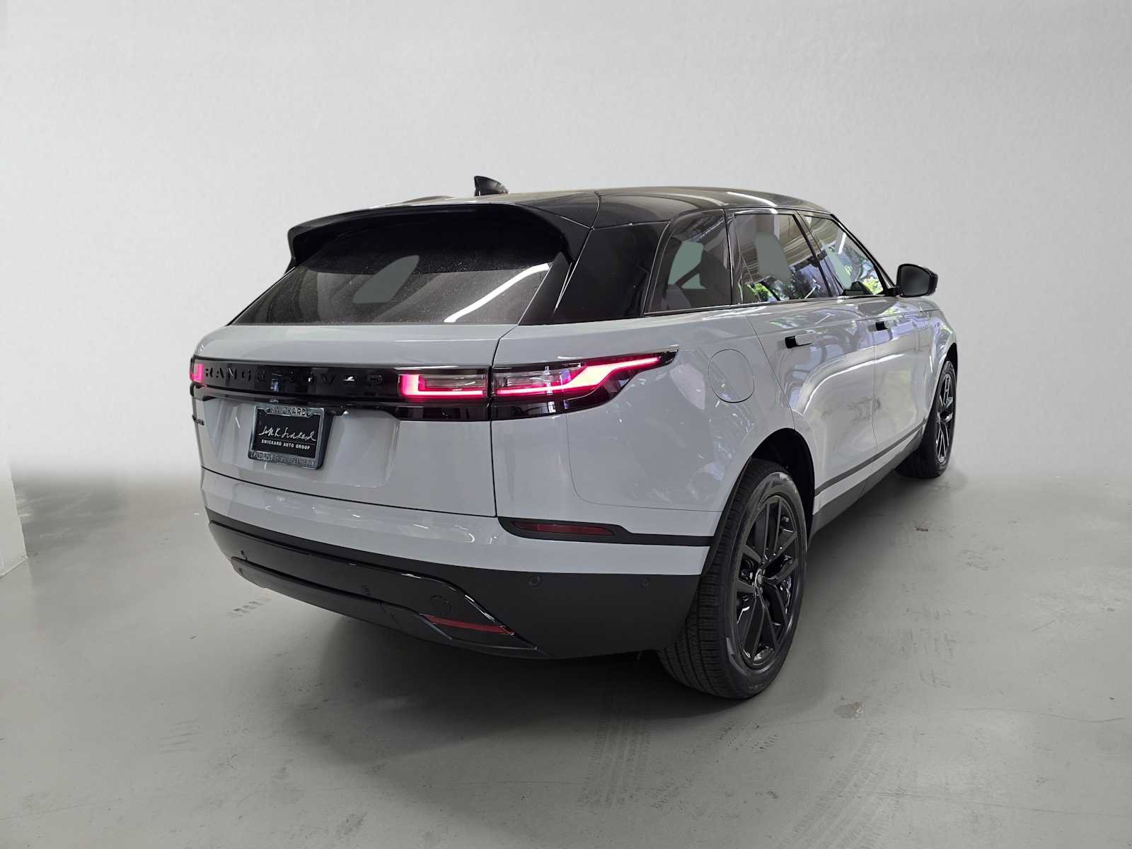 New 2026 Land Rover Range Rover Velar S AWD/4WD image 5