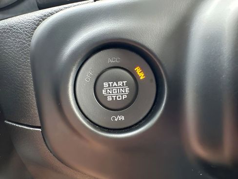 Used 2021 Jeep Wrangler Unlimited Rubicon AWD/4WD image 18