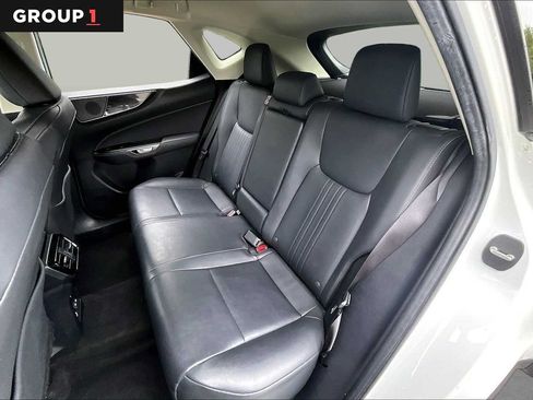 Used 2024 Lexus NX 250 FWD w/ Towing Package (2000 Lbs) image 18